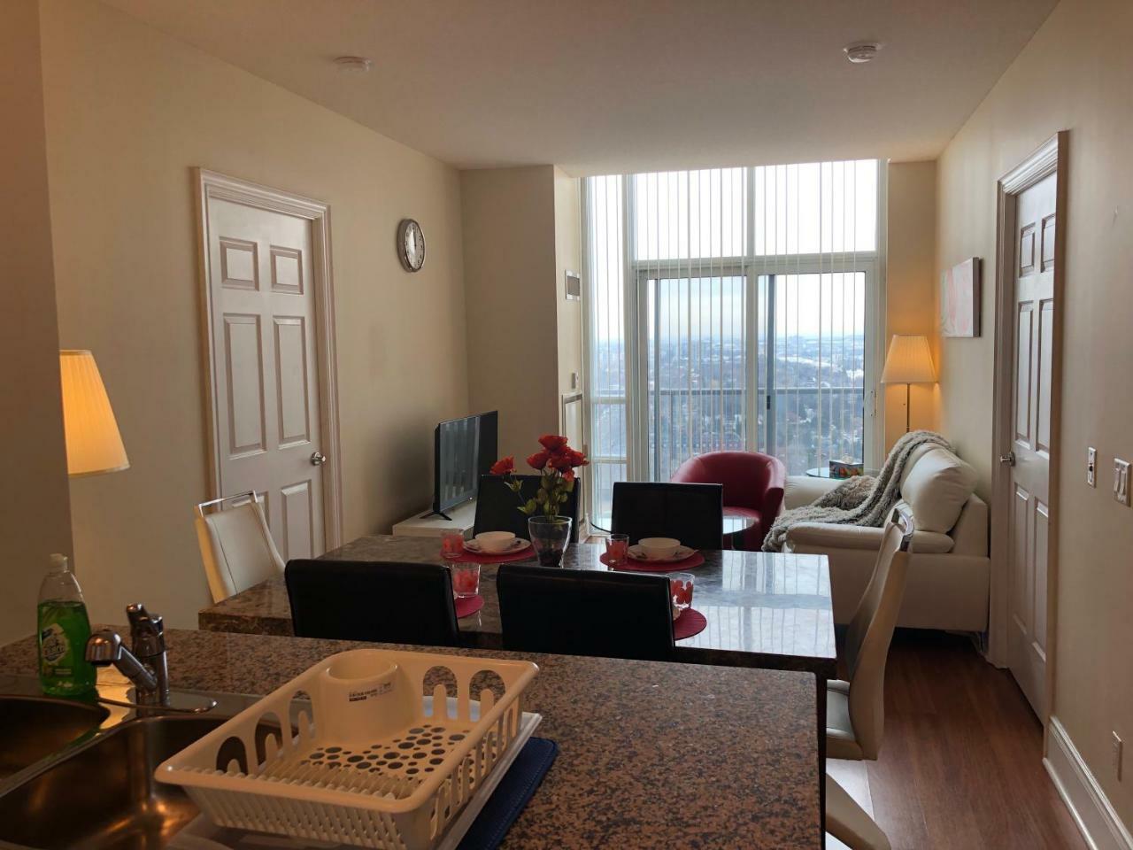 Kashaneh At Meridian Vaughan Exterior photo